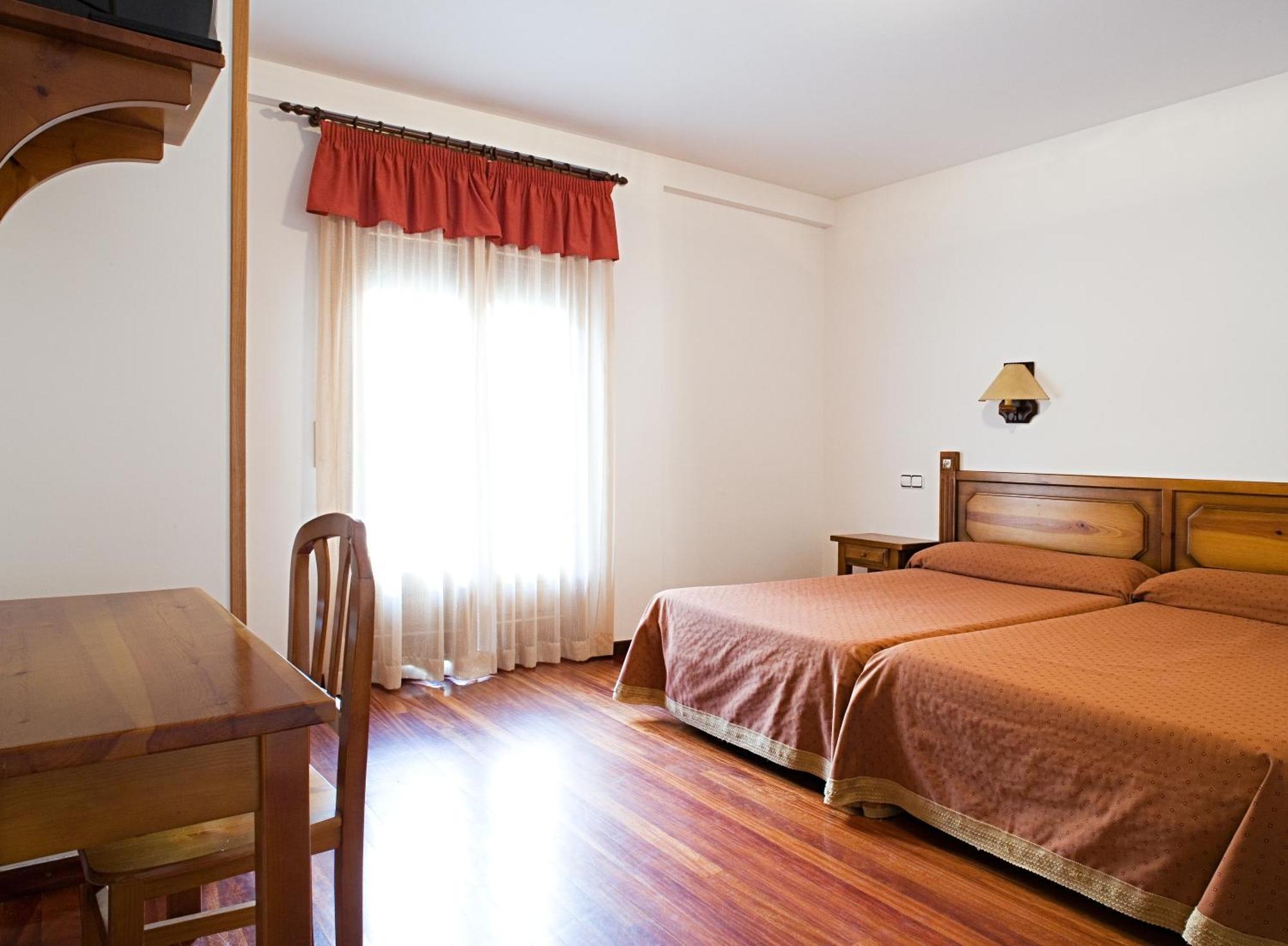 Hotel Latre بروتو المظهر الخارجي الصورة