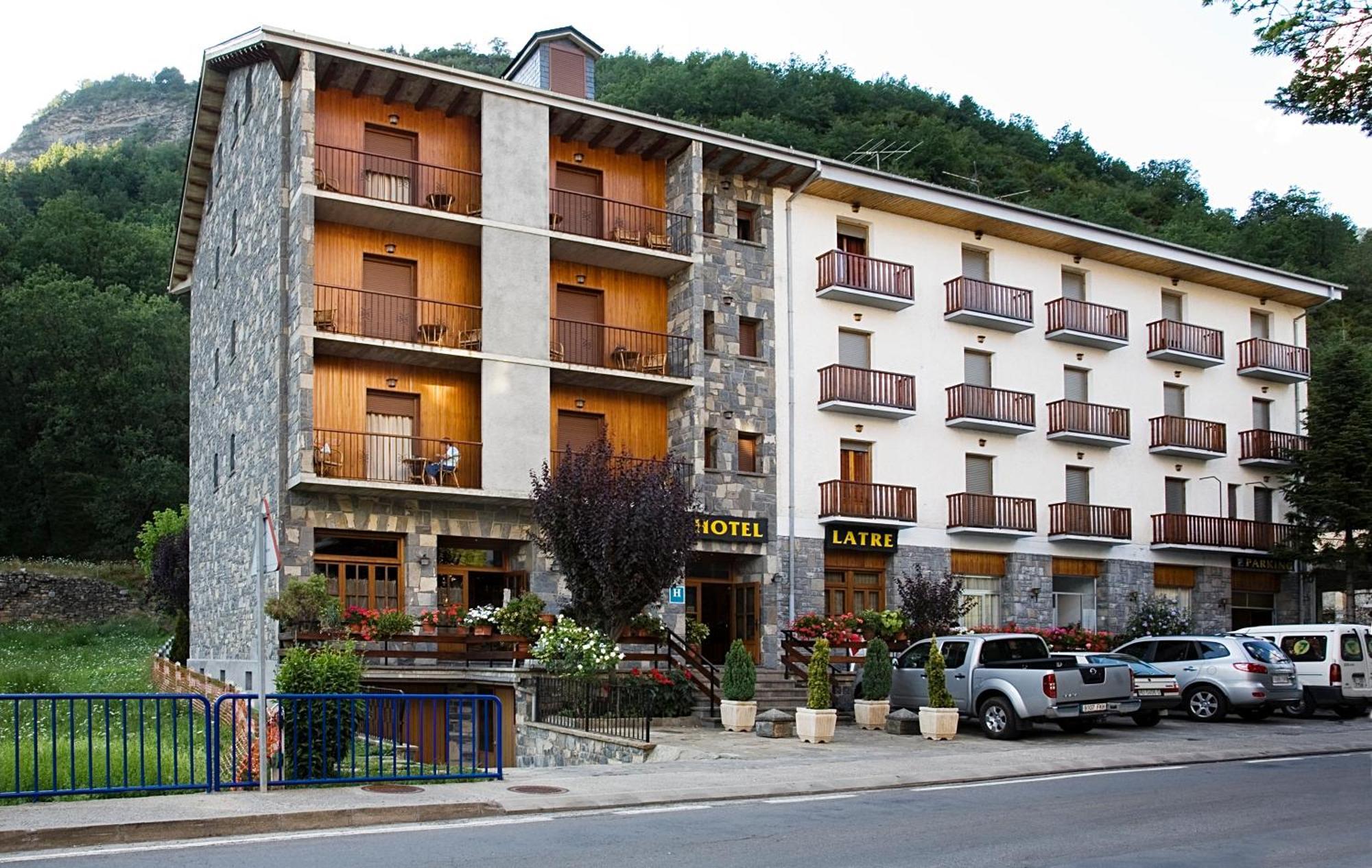 Hotel Latre بروتو المظهر الخارجي الصورة